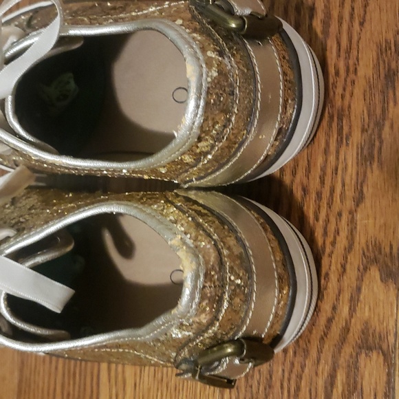 Aldo Glitter Sneakers - Picture 5 of 13